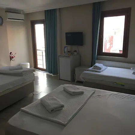 Deniz Hotell